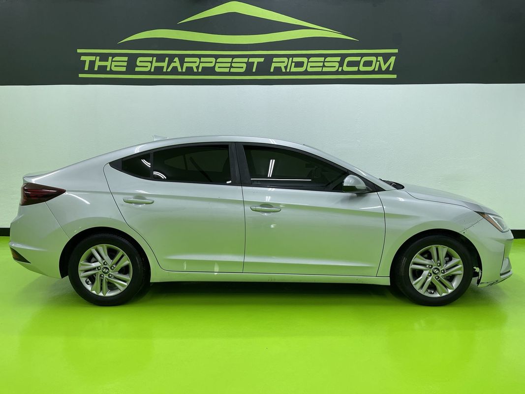 Vehicle image 5 of 28