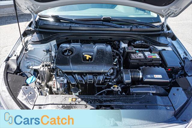 Vehicle image 16 of 40