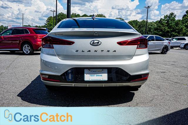 Vehicle image 12 of 40