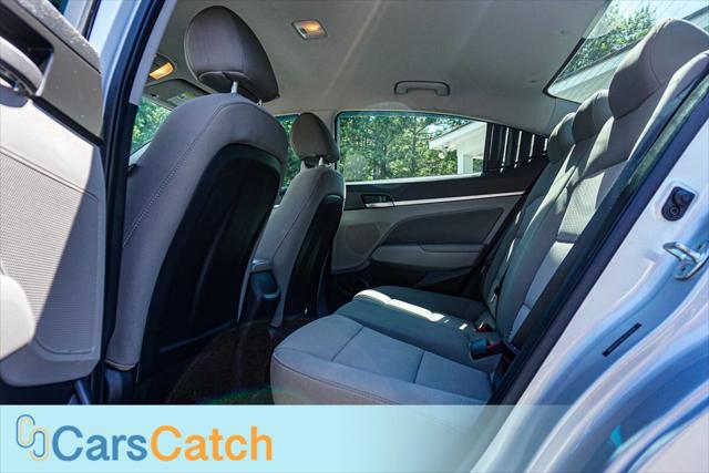 Vehicle image 22 of 40