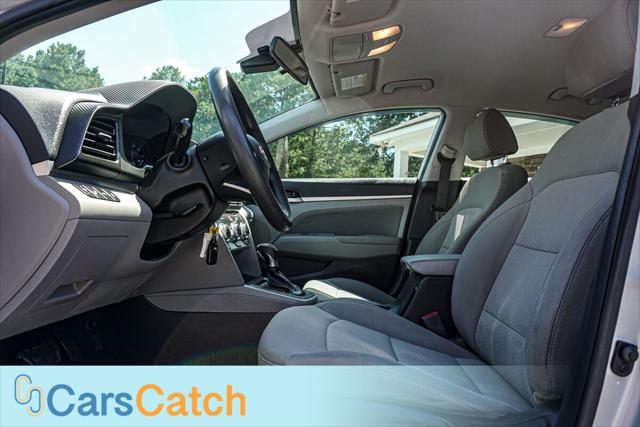 Vehicle image 24 of 40