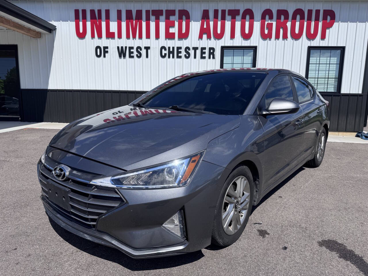 2019 Hyundai Elantra SEL Image 2 of 22