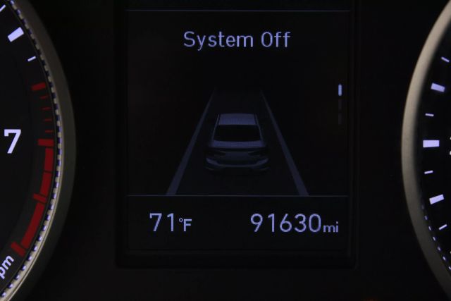 Vehicle image 42 of 44
