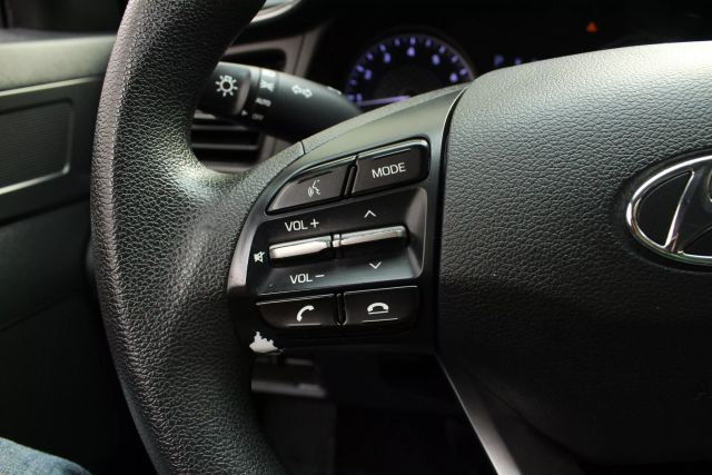 Vehicle image 36 of 44