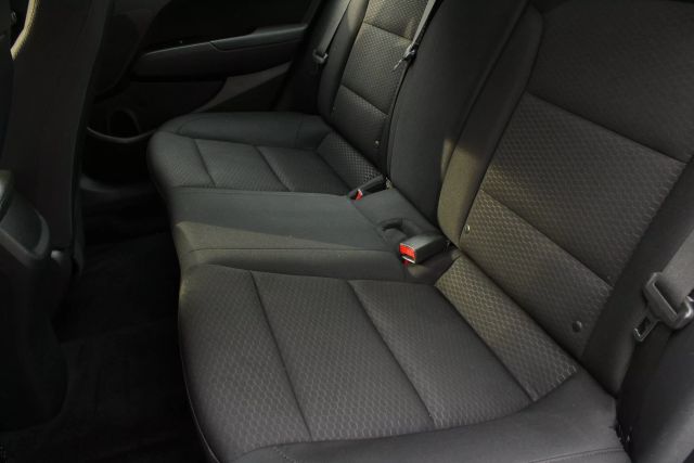 Vehicle image 20 of 44