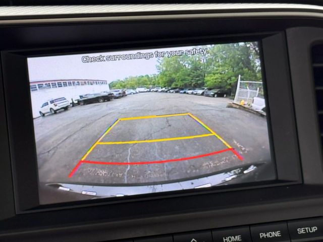 Vehicle image 35 of 47