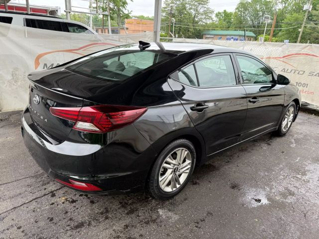 Vehicle image 8 of 47