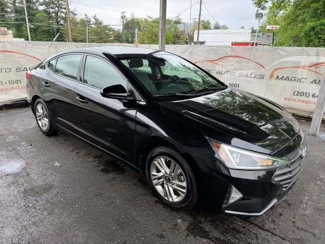 Vehicle image 5 of 47
