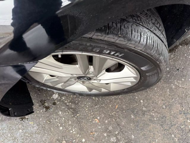 Vehicle image 36 of 47