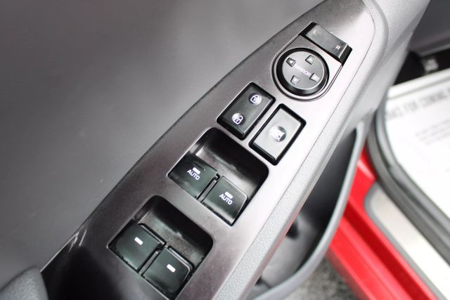 Vehicle image 8 of 42