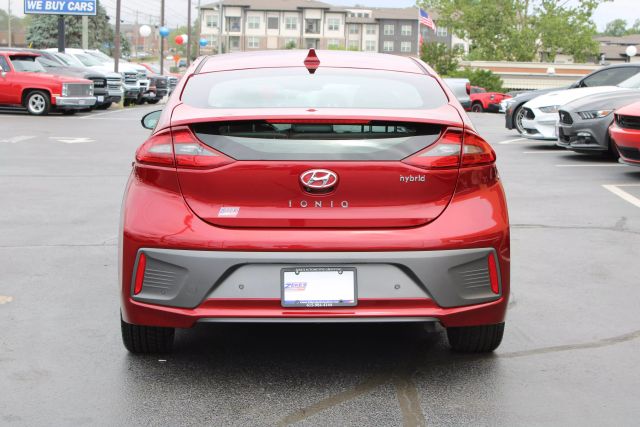 Vehicle image 5 of 42