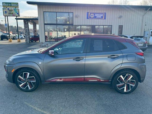 Vehicle image 8 of 42