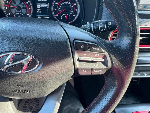 Vehicle image 27 of 42