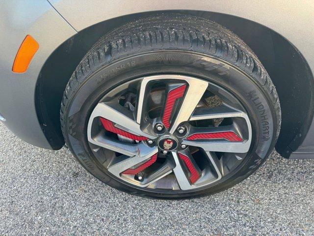 Vehicle image 15 of 42