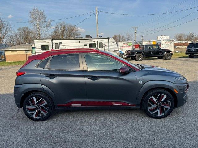 Vehicle image 4 of 42