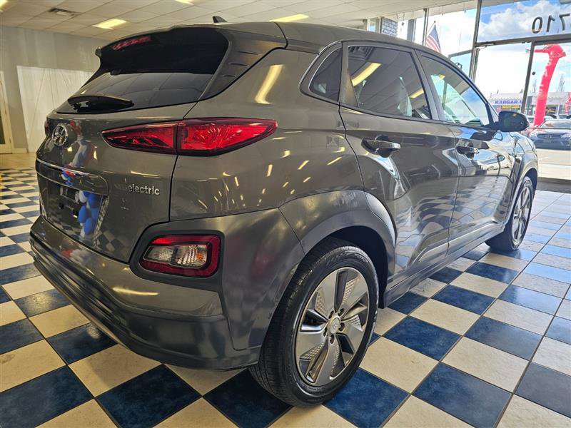 Vehicle image 3 of 26