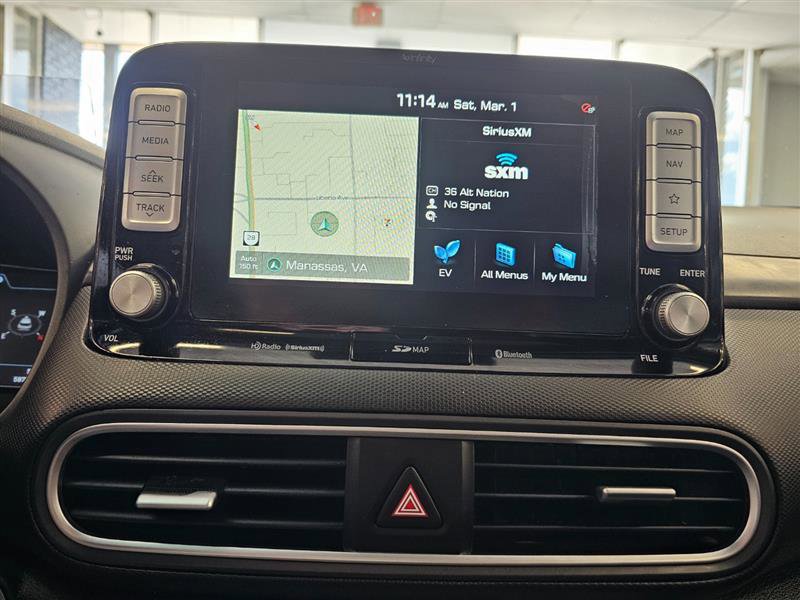 Vehicle image 16 of 26
