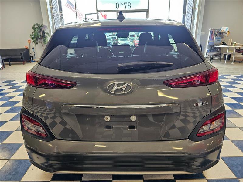 Vehicle image 8 of 26