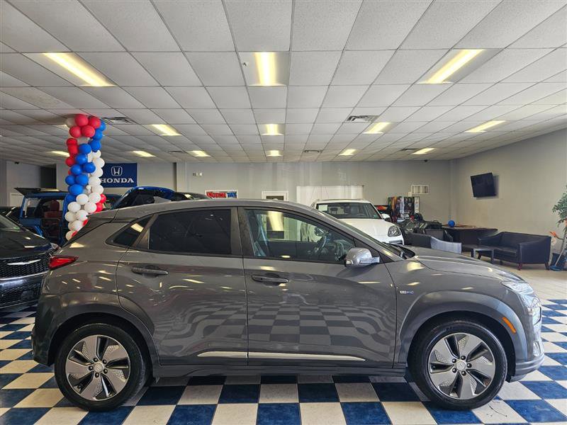 Vehicle image 9 of 26