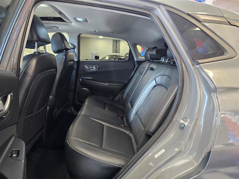 Vehicle image 12 of 26