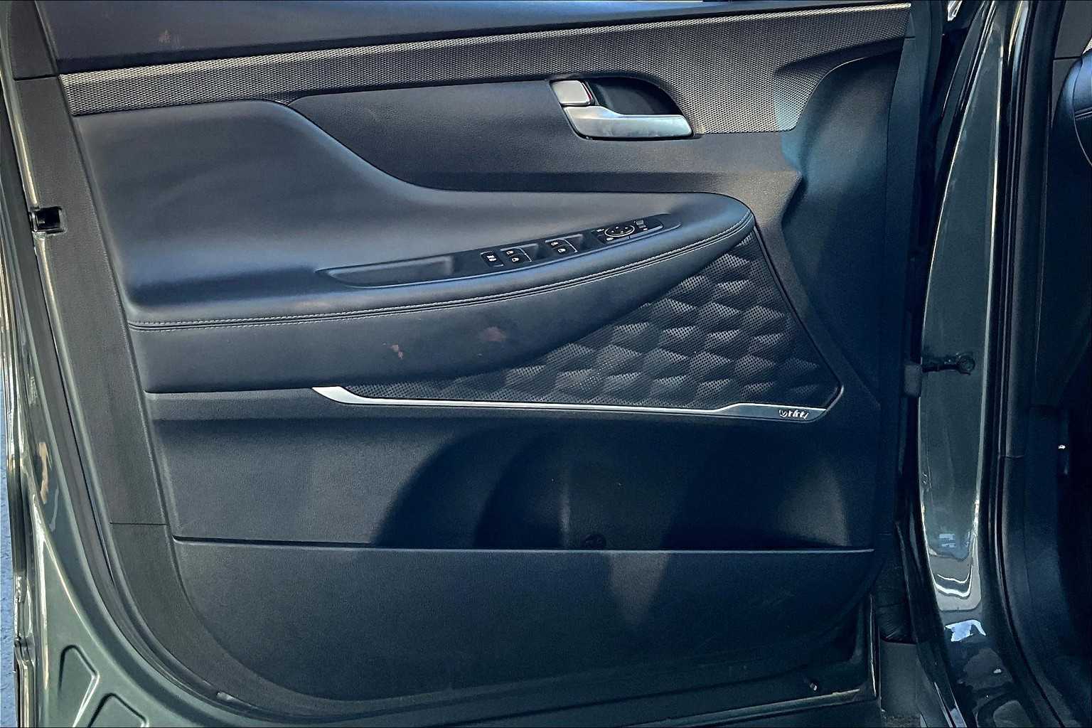 2019 Hyundai Santa Fe Limited Image 22 of 34