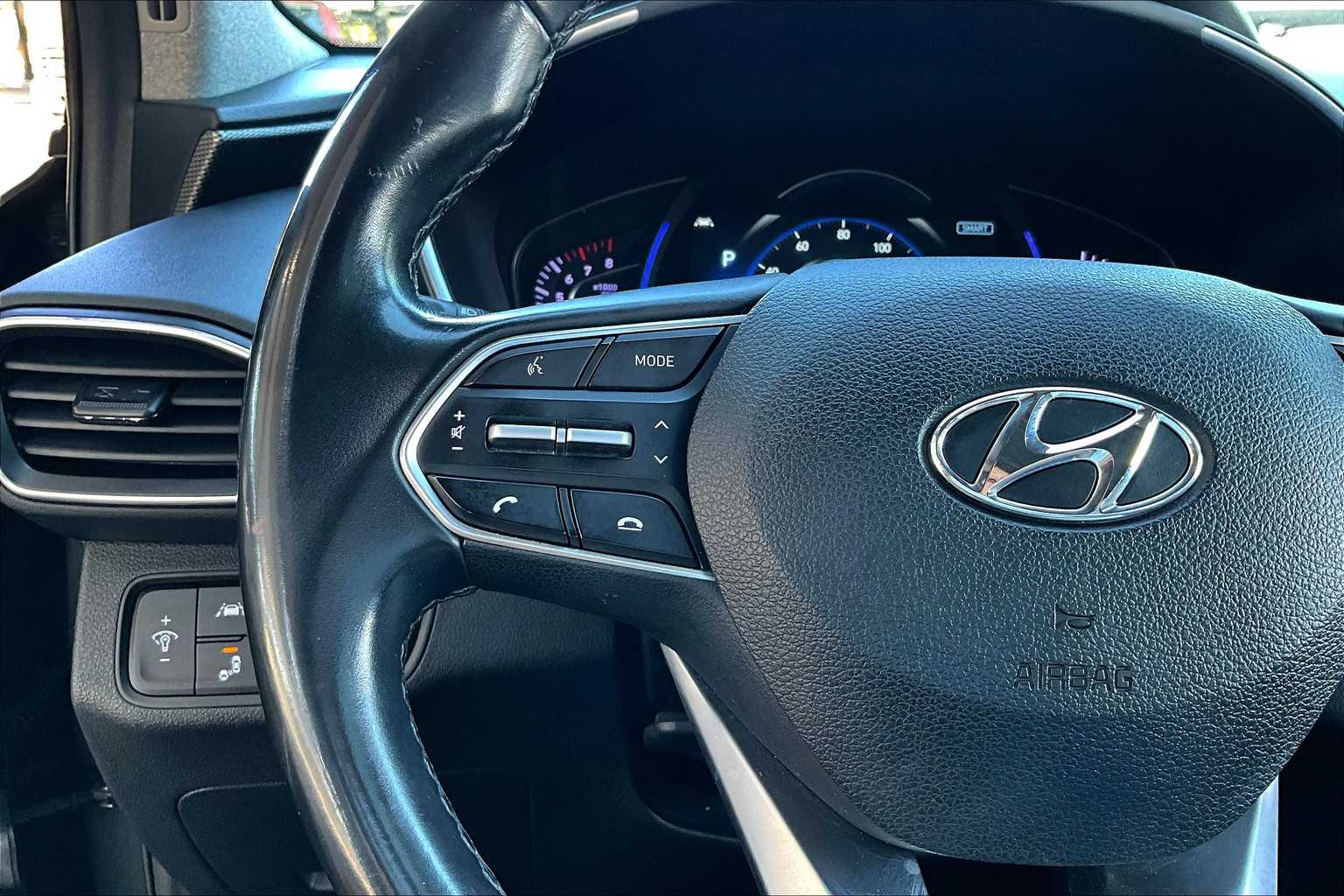 2019 Hyundai Santa Fe Limited Image 18 of 34