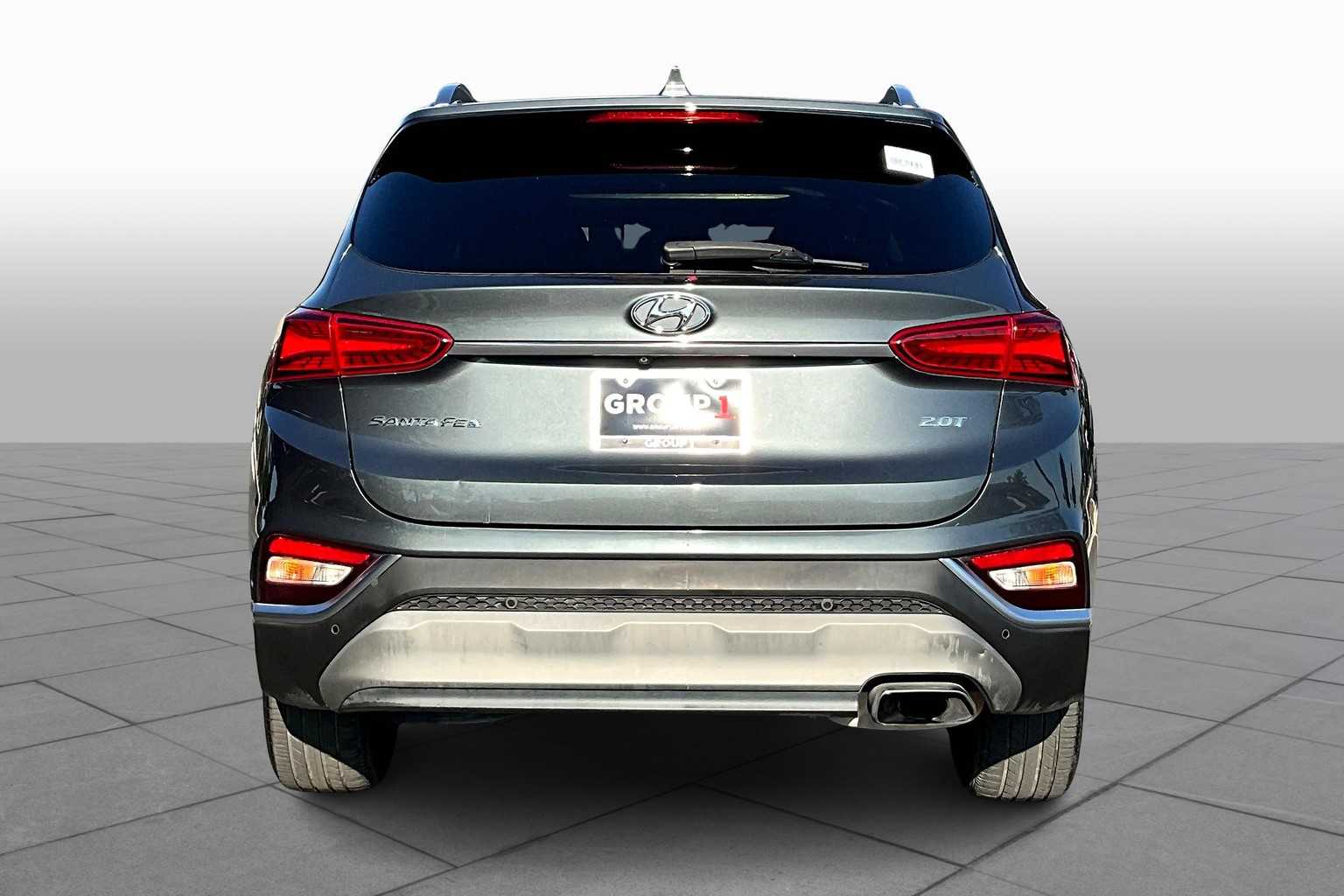 2019 Hyundai Santa Fe Limited Image 5 of 34