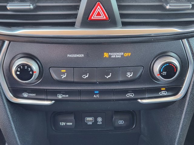 Vehicle image 19 of 21