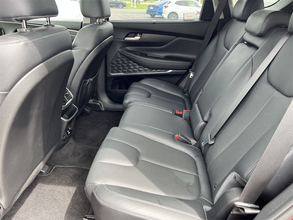 Vehicle image 22 of 24