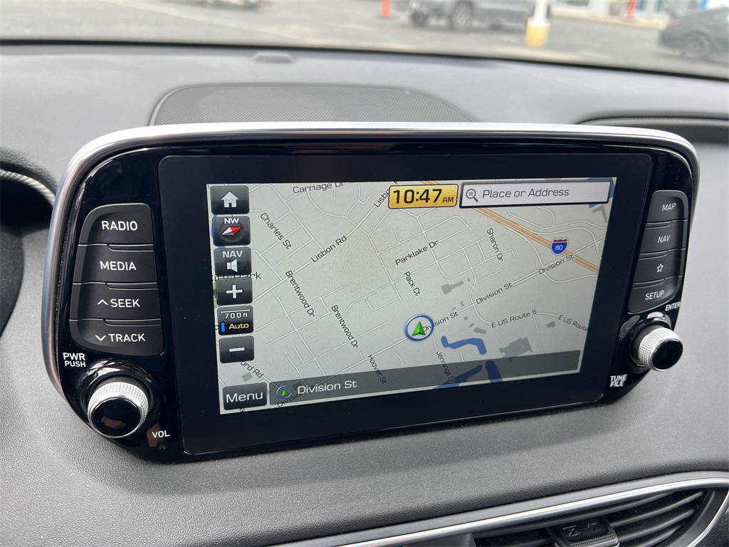 Vehicle image 13 of 24