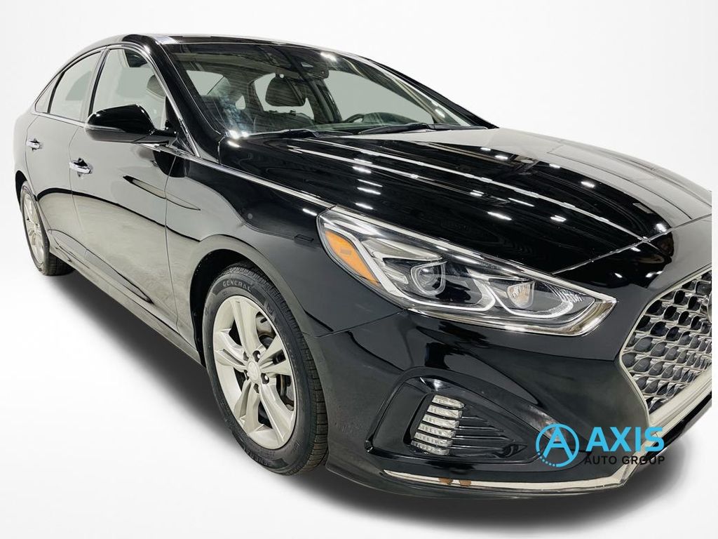 2019 Hyundai Sonata Limited Image 8 of 33