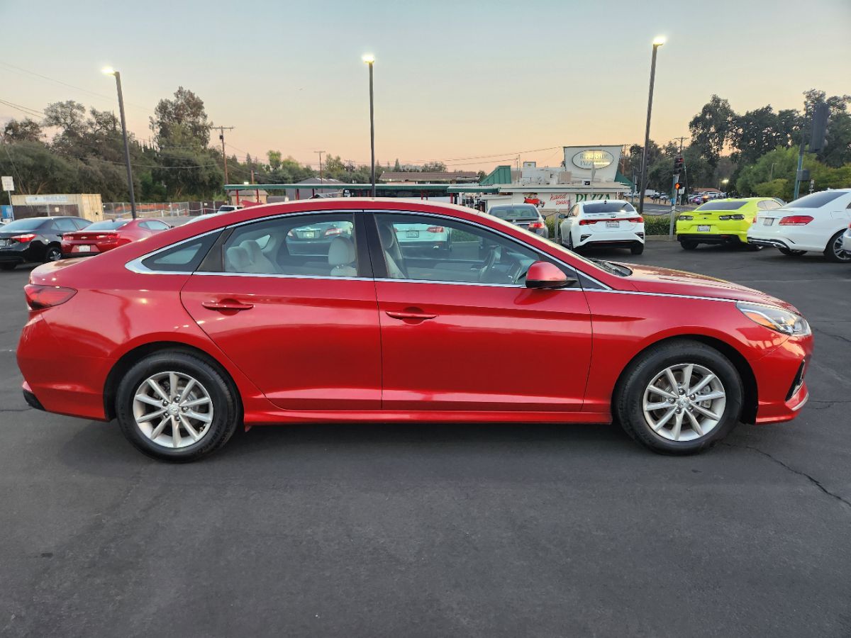 2019 Hyundai Sonata SE Image 4 of 20