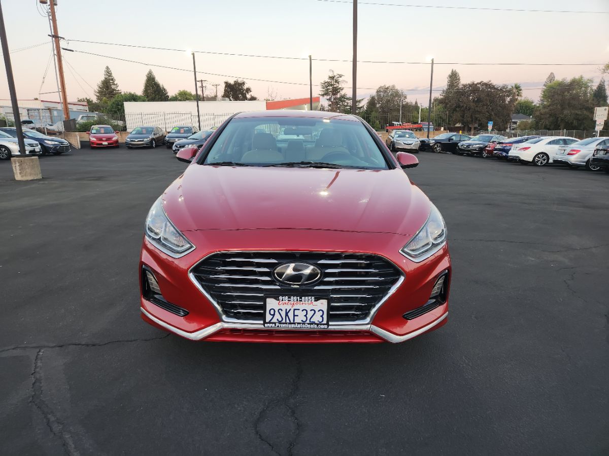 2019 Hyundai Sonata SE Image 2 of 20
