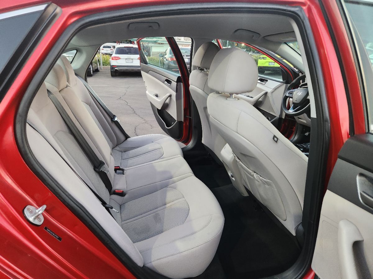 2019 Hyundai Sonata SE Image 10 of 20