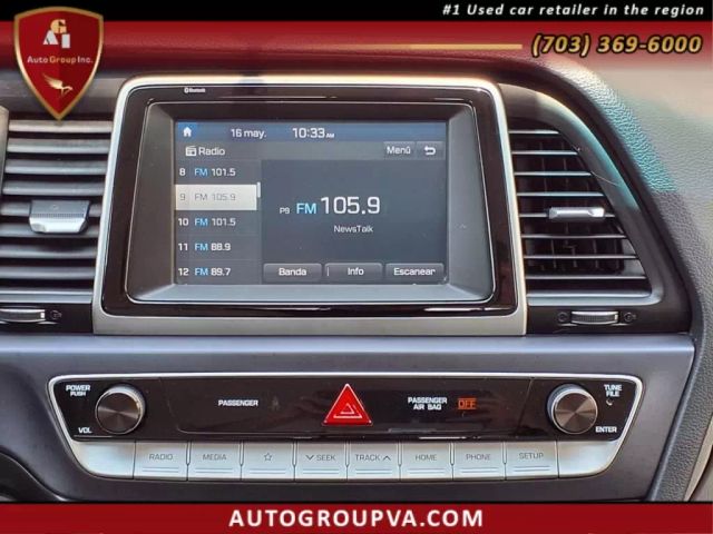 Vehicle image 18 of 26