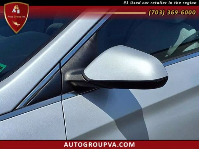 Vehicle image 12 of 26