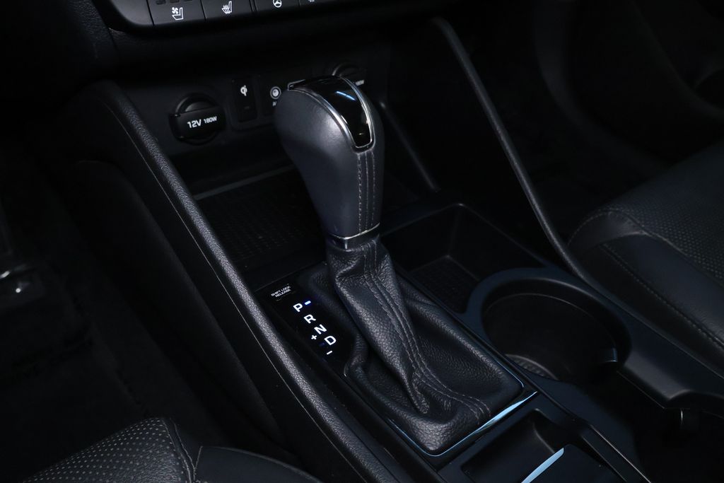 Vehicle image 22 of 41