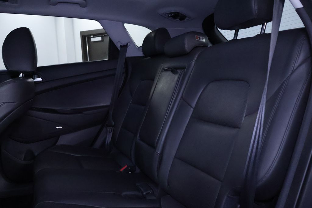 Vehicle image 12 of 41