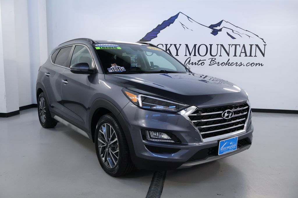 Vehicle image 3 of 41