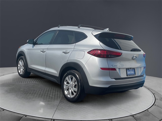Vehicle image 7 of 15