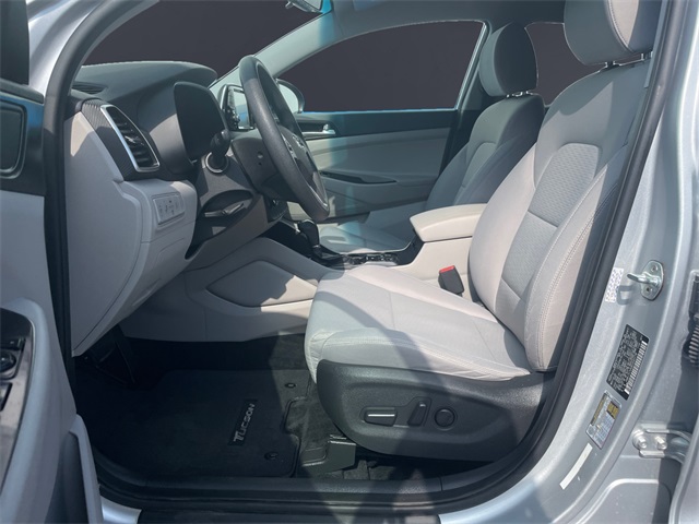 Vehicle image 11 of 15