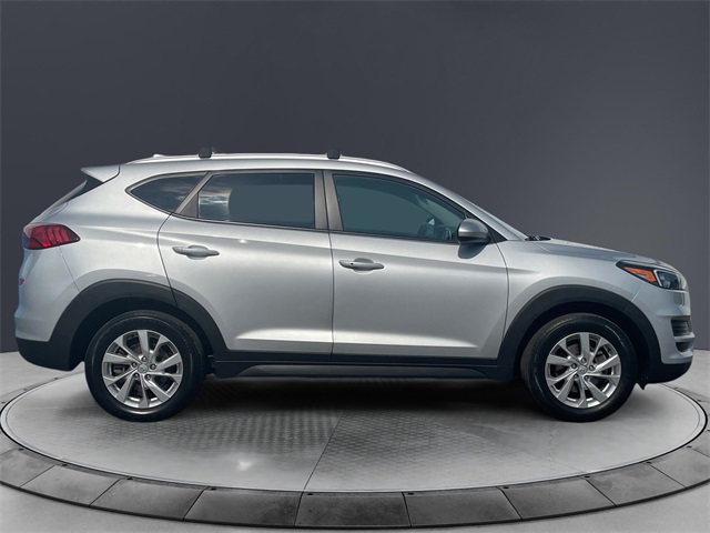 Vehicle image 4 of 15