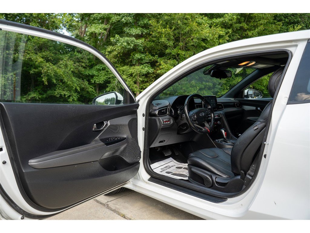 2019 Hyundai Veloster 2.0 Premium Image 24 of 37