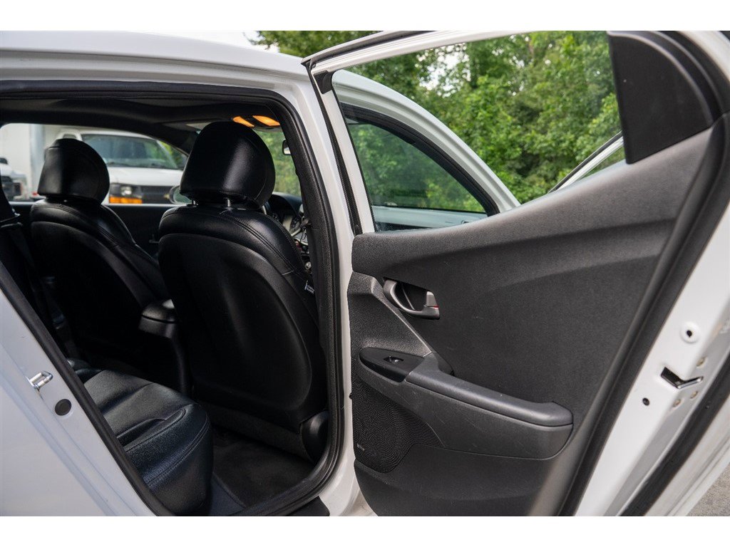 2019 Hyundai Veloster 2.0 Premium Image 19 of 37