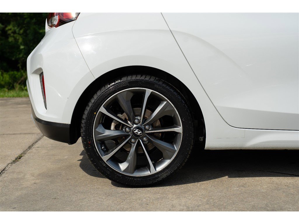 2019 Hyundai Veloster 2.0 Premium Image 7 of 37