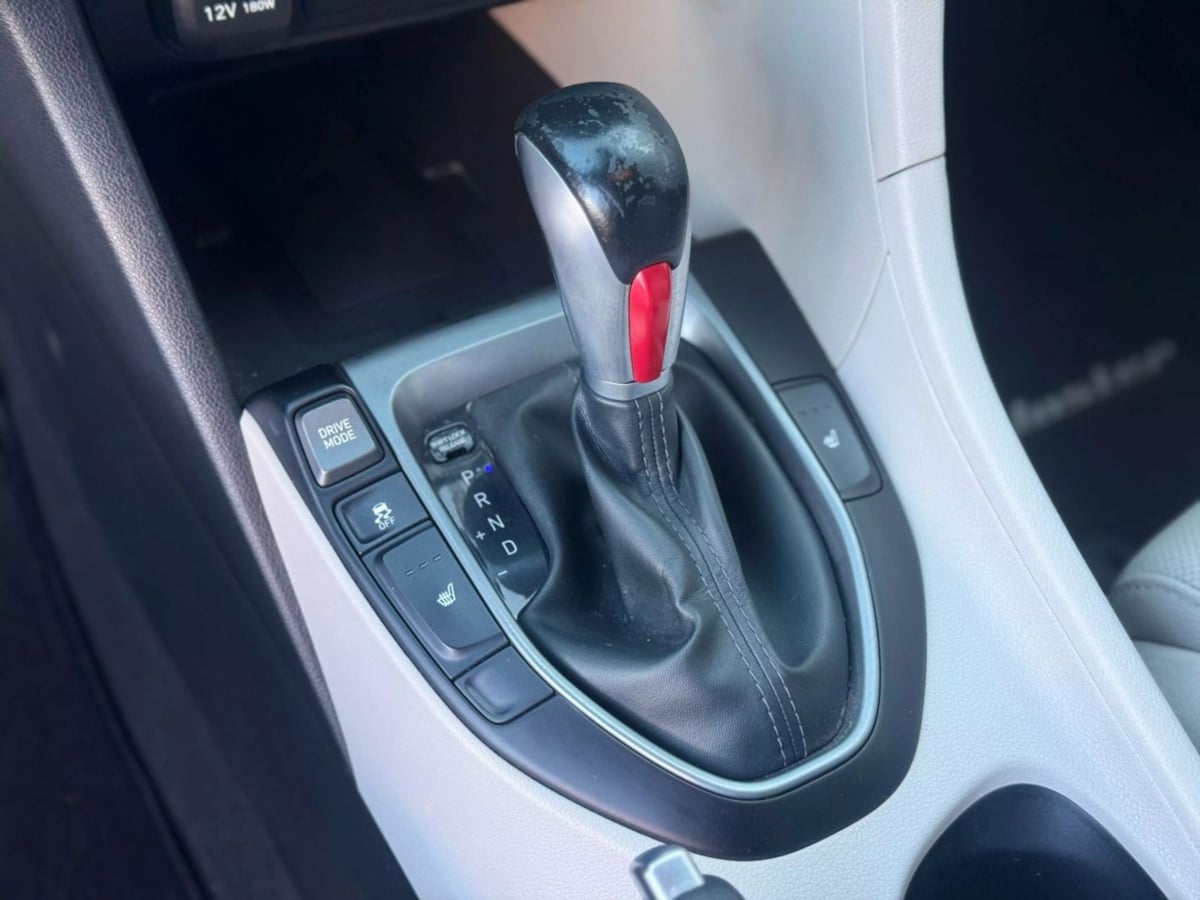 Vehicle image 22 of 35