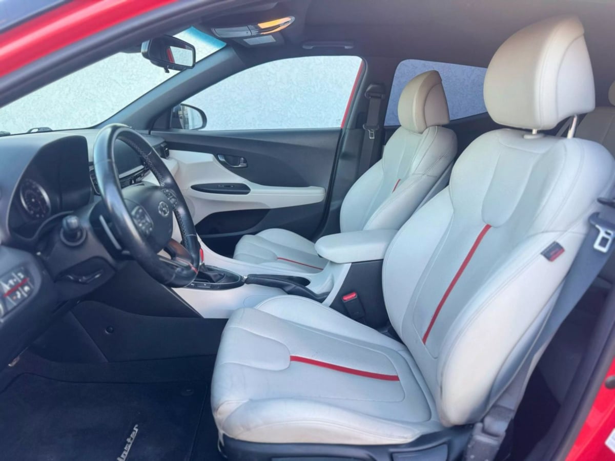 Vehicle image 18 of 35