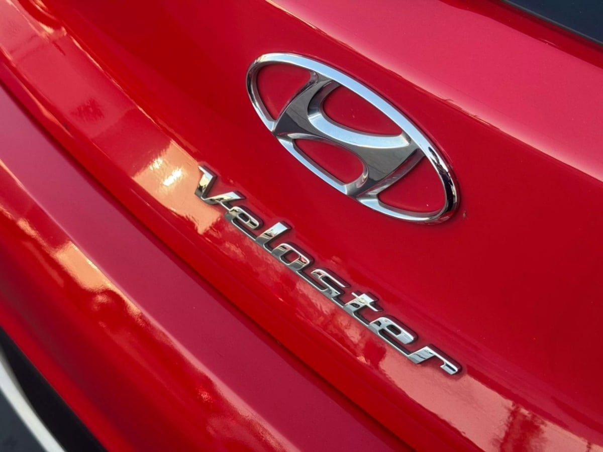 Vehicle image 16 of 35