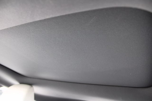 Vehicle image 22 of 42