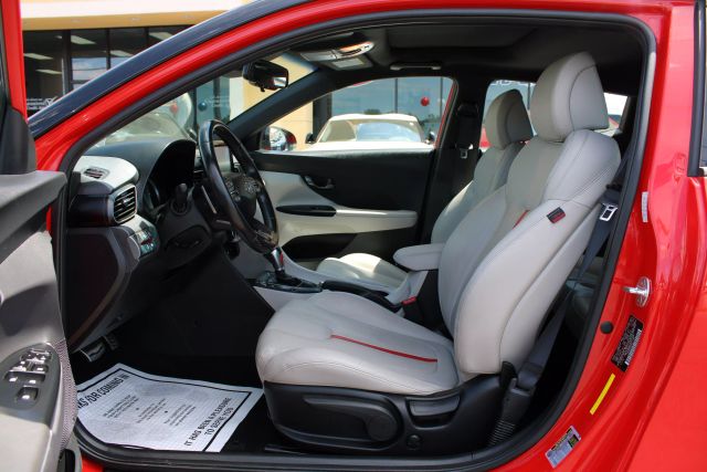 Vehicle image 9 of 42